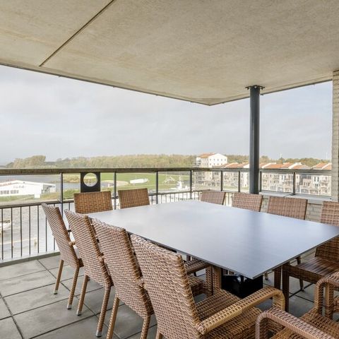 Hébergement pour groupe 12 personnes - Suite au bord de l'eau VIP EH912