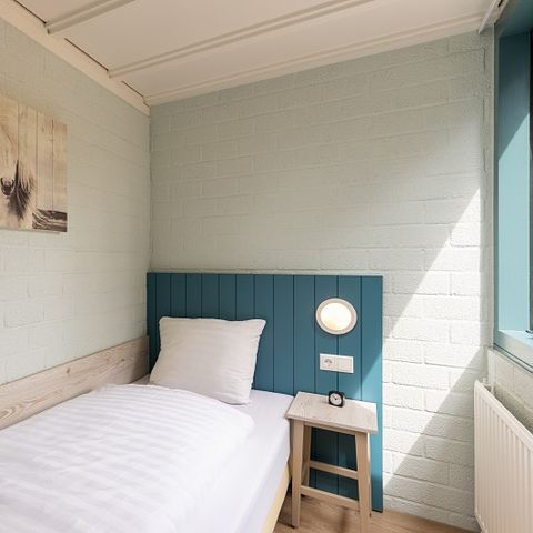 HÉBERGEMENT INSOLITE 5 personnes - Poney MD2443