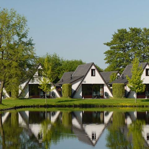 BUNGALOW 6 personnes - A75