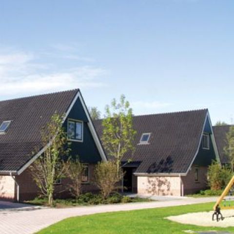 BUNGALOW 8 personnes - VW06