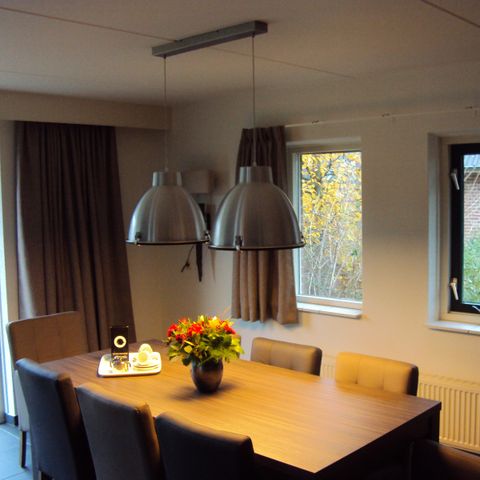 BUNGALOW 8 personnes - VW06