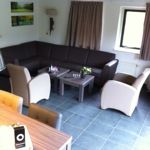 BUNGALOW 8 personnes - VW06