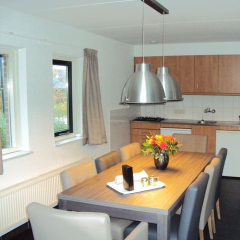 BUNGALOW 8 personnes - VW06