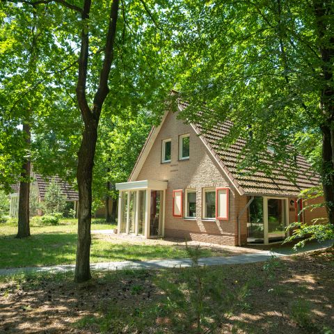 BUNGALOW 8 personnes - (max. 6 adultes) 8C