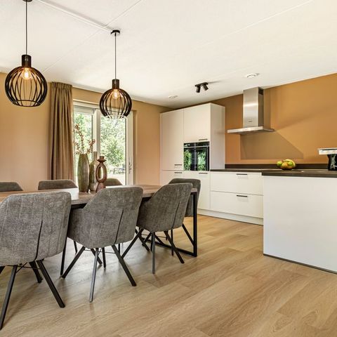 BUNGALOW 8 personnes - 8L