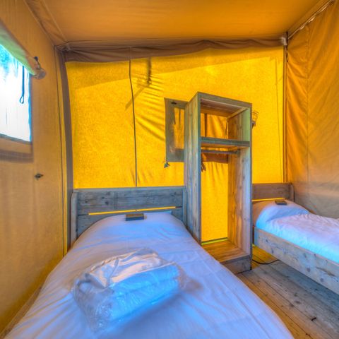 TENTE TOILE ET BOIS 4 personnes