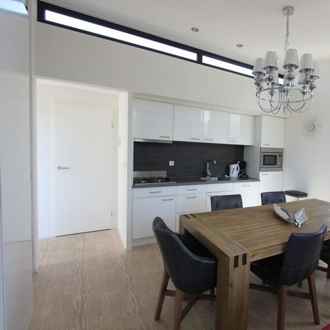 BUNGALOW 4 personnes - Cube Exclusif