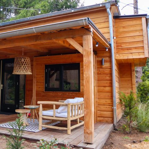 Tiny house 4 personnes - avec bain à remous