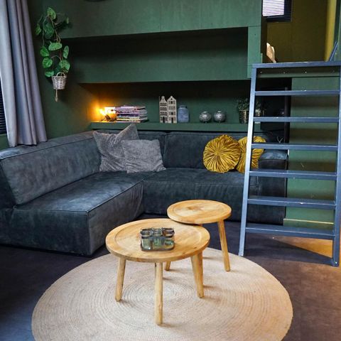 HÉBERGEMENT INSOLITE 4 personnes - avec bain à remous