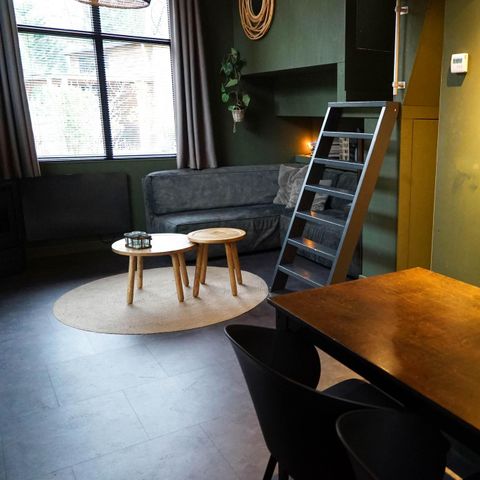 HÉBERGEMENT INSOLITE 4 personnes - avec bain à remous