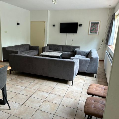 MAISON 32 personnes