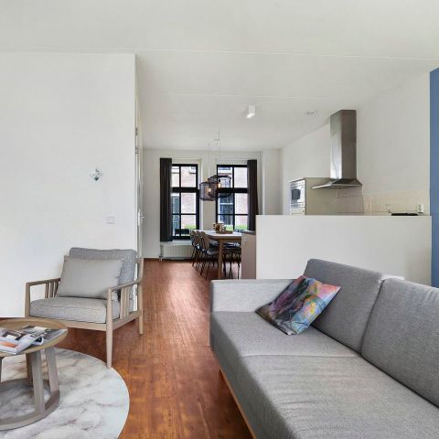 MAISON 8 personnes - 8E2