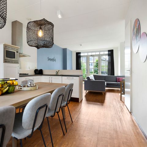 MAISON 8 personnes - 8E2