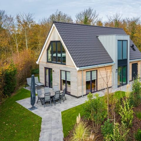 VILLA 6 personnes - Luxe villa (1-6p)