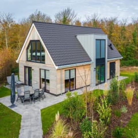 VILLA 6 personnes - Luxe villa (1-6p)