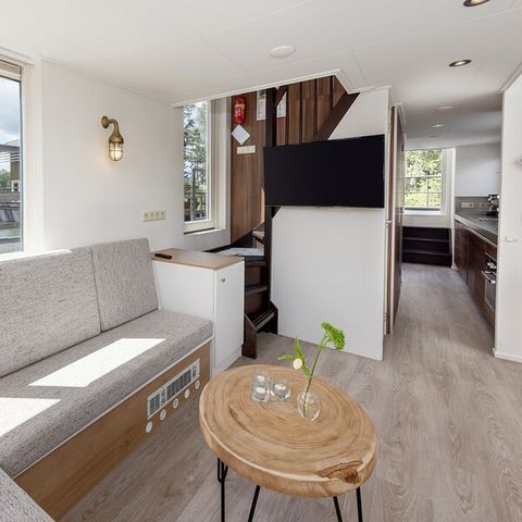 Hébergement 4 personnes - Bateau-maison KV2140