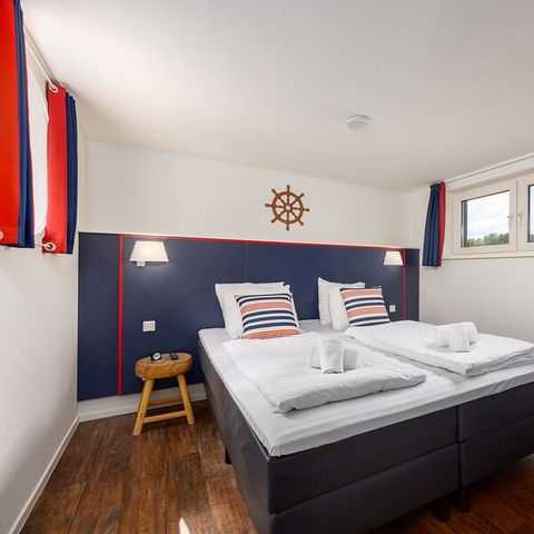 HÉBERGEMENT INSOLITE 4 personnes - Bateau-maison KV2141