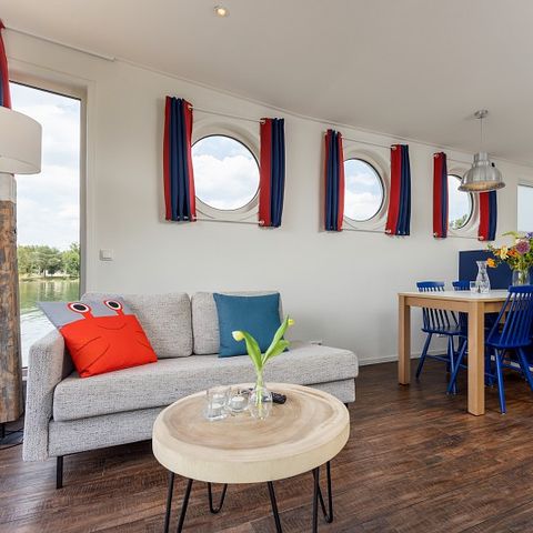 Hébergement 4 personnes - Bateau-maison KV2141