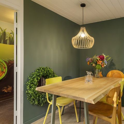 HÉBERGEMENT INSOLITE 4 personnes - Animaux dans la forêt EP1291