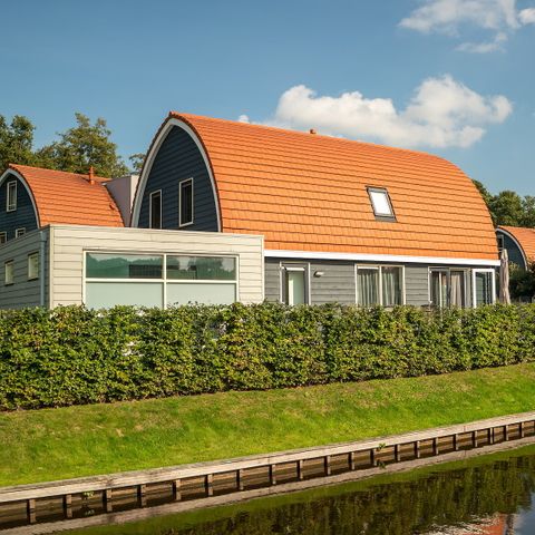 BUNGALOW 8 personnes - 8LZ