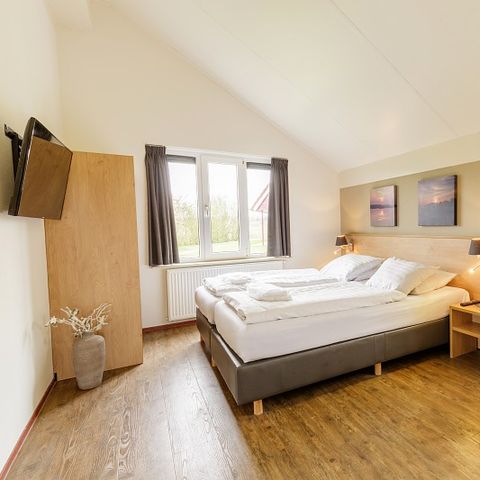 BUNGALOW 2 personnes - VIP SR361