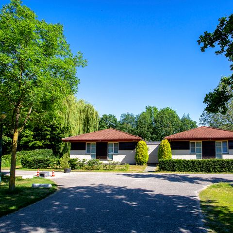BUNGALOW 4 personnes - Maison de parc