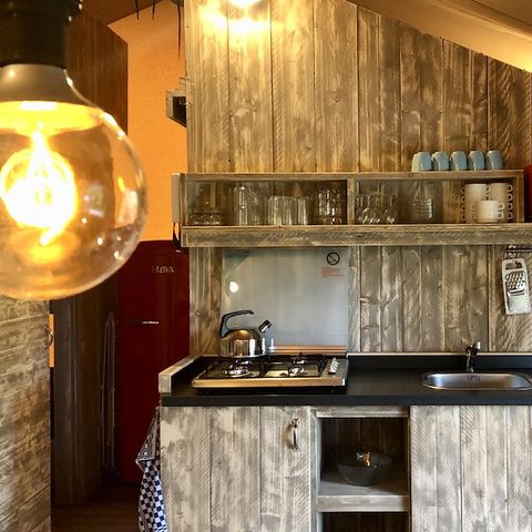 TENTE TOILE ET BOIS 8 personnes