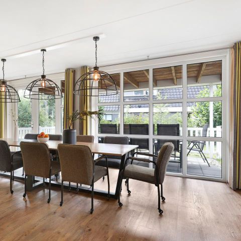 BUNGALOW 10 personnes - 10L