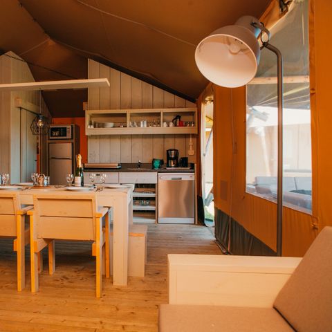 Tente en toile et en bois 8 personnes - Maison safari de luxe
