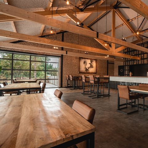 MAISON 36 personnes - Hébergement de groupes Ecurie + 5 maisons confortables (36 personnes)