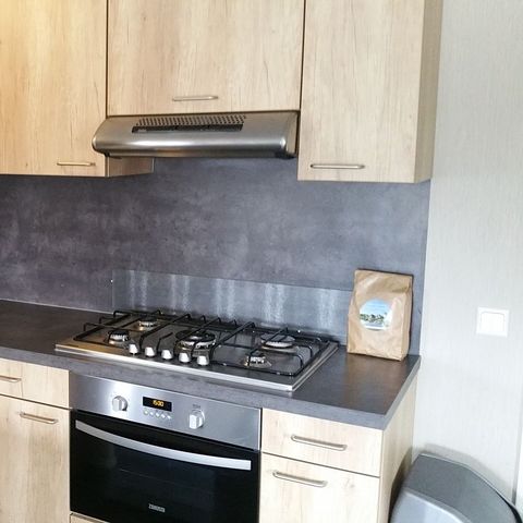 LODGE 16 personnes - Hébergement de groupes pavillon de groupe + 4 pavillons de quatre personnes (16 personnes)