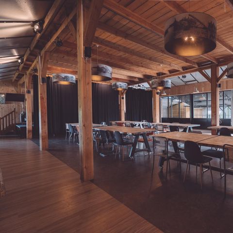 Hébergement pour groupe 76 personnes - Hébergement collectif Kapschuur + 13 chalets de pêcheurs (76 personnes)