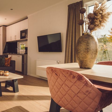 CHALET 4 personnes - Petite cabane avec bain à remous