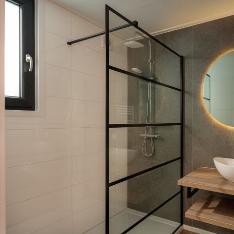 LODGE 4 personnes - Lodge Oak avec deux salles de bains attenantes