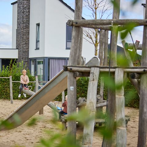 BUNGALOW 4 personnes - Spécial enfants