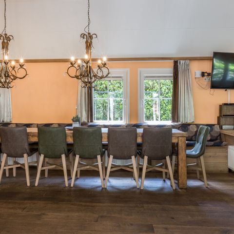 MAISON 28 personnes - 2Château