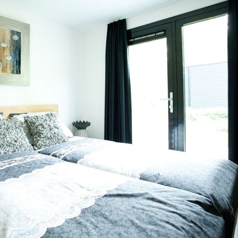 BUNGALOW 4 personnes - Cube Exclusif