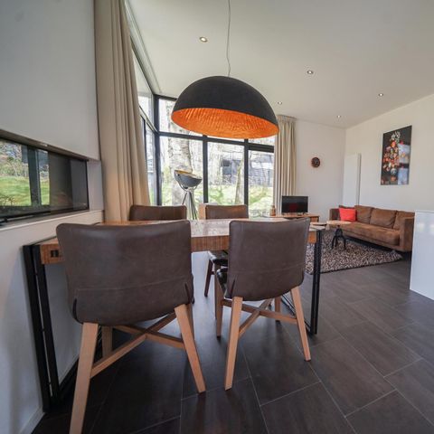 BUNGALOW 4 personnes - Cube Exclusif