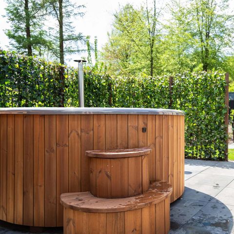BUNGALOW 4 personnes - Module Wood Hot tub 4 personnes