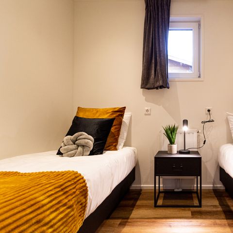 BUNGALOW 4 personnes - Module Wood Wellness (bain à remous)
