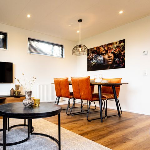 BUNGALOW 4 personnes - Module Wood Wellness (bain à remous)