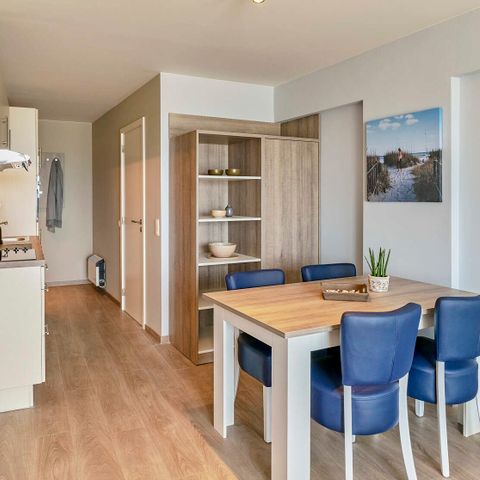 APPARTEMENT 4 personnes - Suite avec vue partielle sur la mer