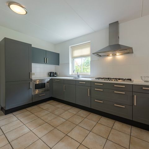 MAISON 10 personnes - 10L