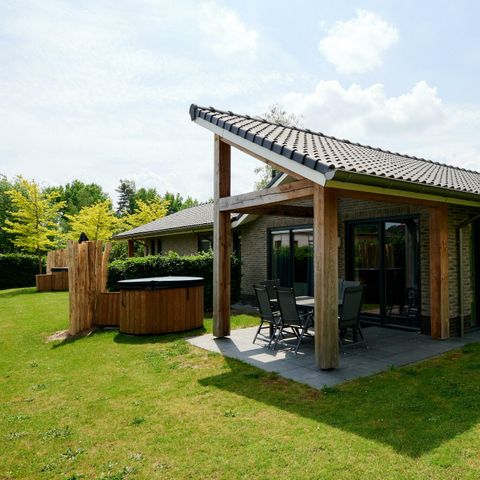 VILLA 6 personnes - Jaccuzzi Birdfield