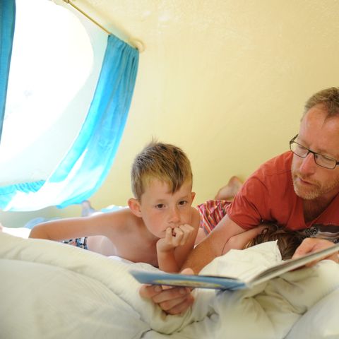 HÉBERGEMENT INSOLITE 3 personnes - Rêver dans un œuf de dragon