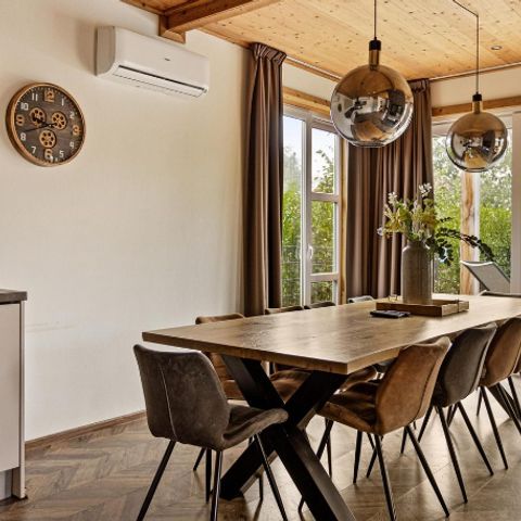 VILLA 10 personnes - Villa 10 personnes (intérieure) piscine et Wellness (Spa)