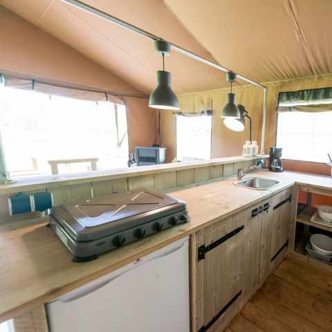 Tente en toile et en bois 6 personnes - Ferme