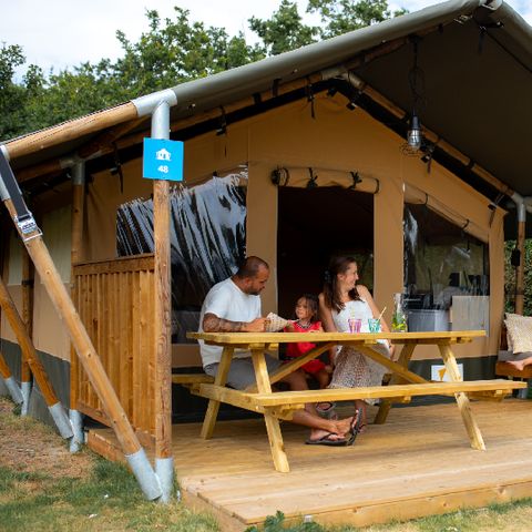 TENTE TOILE ET BOIS 4 personnes - Zeeduin