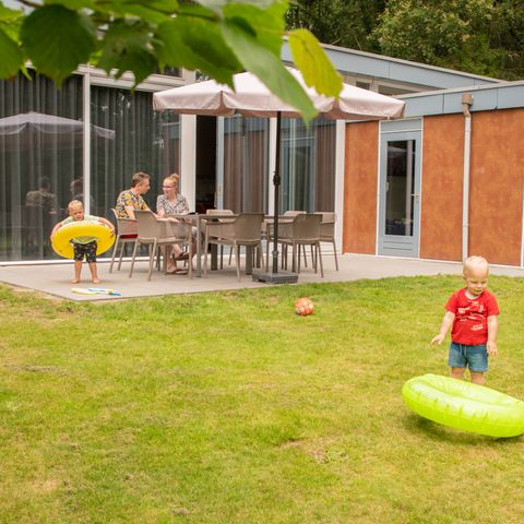 BUNGALOW 8 personnes - le papillon païen