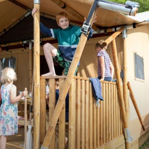 TENTE TOILE ET BOIS 5 personnes - Nieuweroord